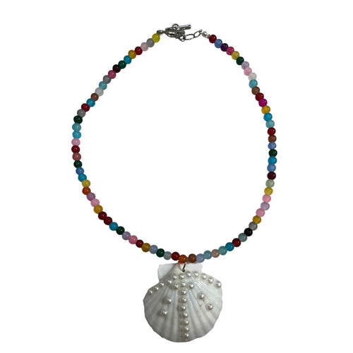 Beaded Shell Pendant Necklace with Pearls handmade - Made by Saloly