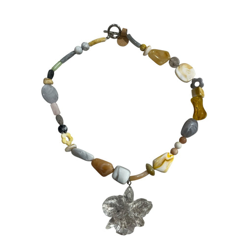 Glitter Orchid Necklace handmade - Made by Saloly