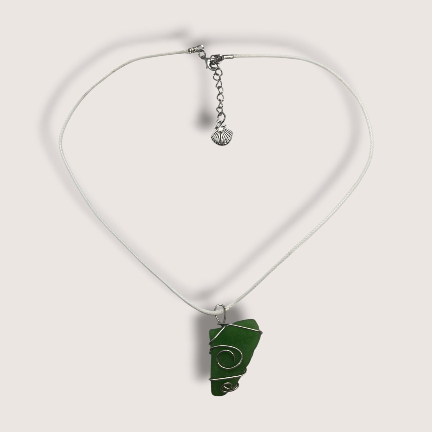 Wire Wrapped Seaglass Pendant Necklace handmade - Made by Saloly