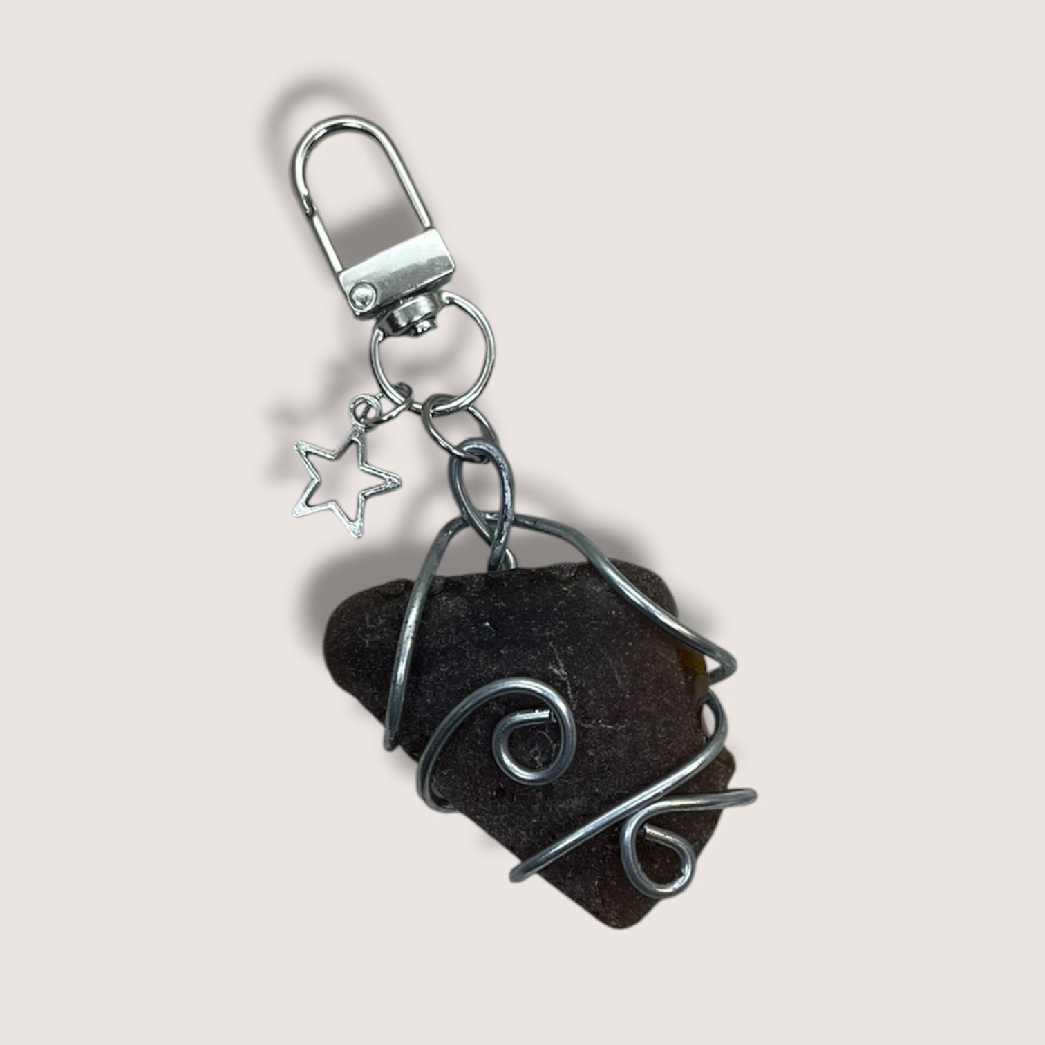 Wire Wrapped Stone Keychain handmade - Made by Saloly