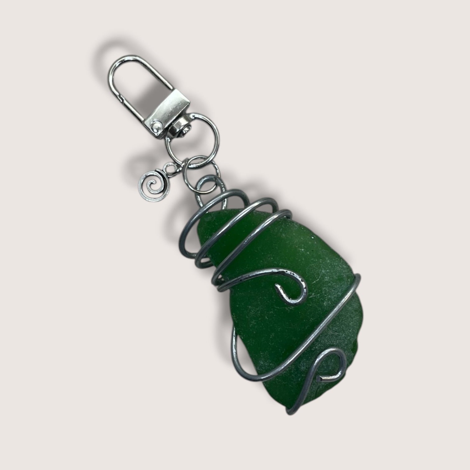 Wire Wrapped Stone Keychain handmade - Made by Saloly