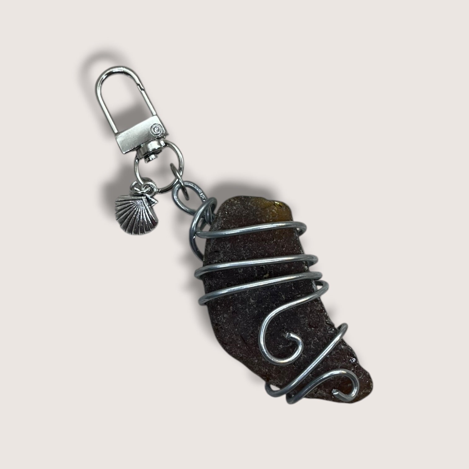 Wire Wrapped Stone Keychain handmade - Made by Saloly